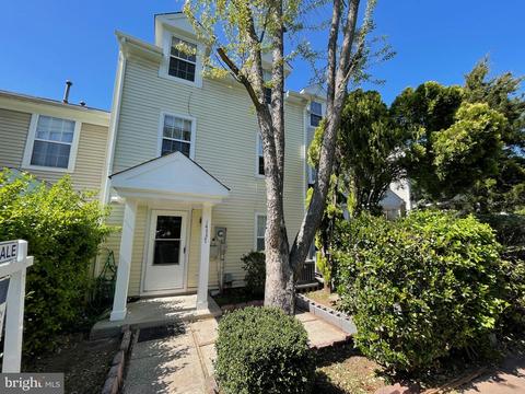 14337 Johnny Moore Ct, Centreville, VA 20120