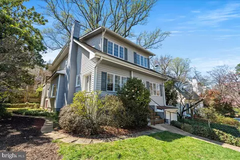 1909 Belfield Rd, Alexandria, VA 22307