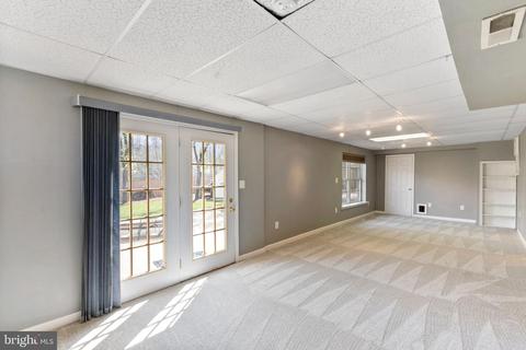 6101 Deer Ridge Trl, Springfield, VA 22150 photo 43