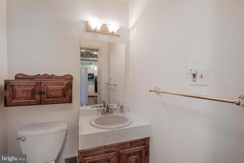 6912 Sydenstricker Rd, Springfield, VA 22152 photo 18