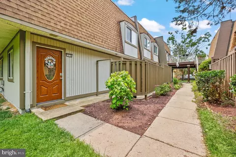 7976 Silverada Pl #130B, Alexandria, VA 22309