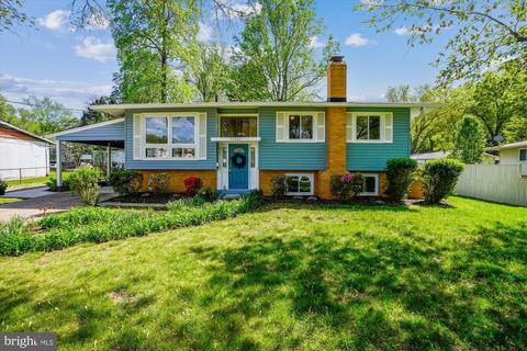 11111 La Messa Dr, Fairfax, VA 22030