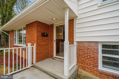 7405 Charlotte St, Springfield, VA 22150 photo 4