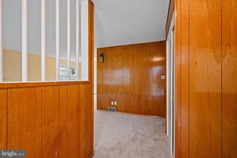 7405 Charlotte St, Springfield, VA 22150 photo 5