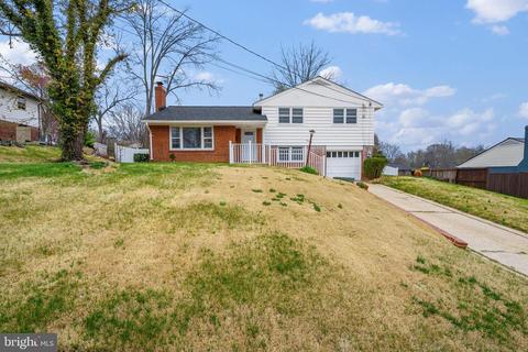 7405 Charlotte St, Springfield, VA 22150