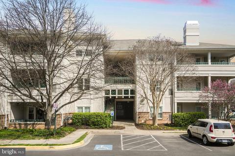 12004 Taliesin Pl #22, Reston, VA 20190