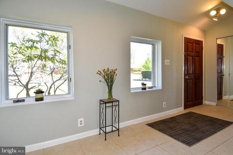 7315 Hogarth St, Springfield, VA 22151 photo 7