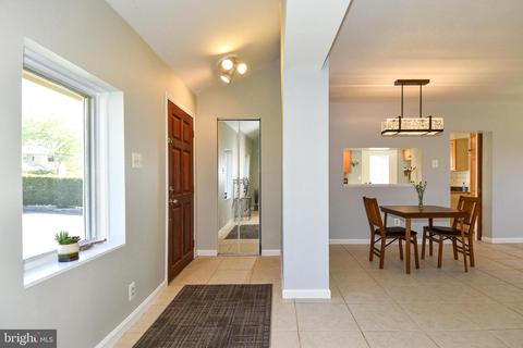 7315 Hogarth St, Springfield, VA 22151 photo 8