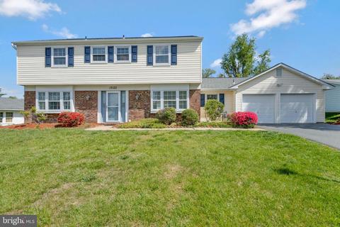 13122 Poplar Tree Rd, Fairfax, VA 22033