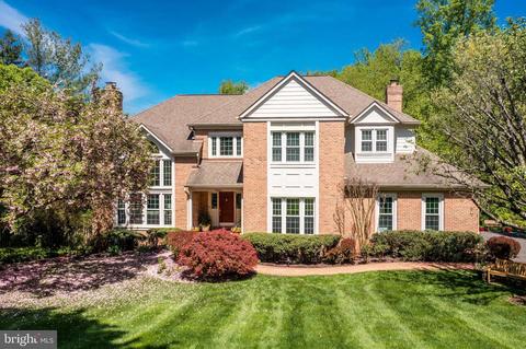 10002 Thompson Ridge Ct, Great Falls, VA 22066