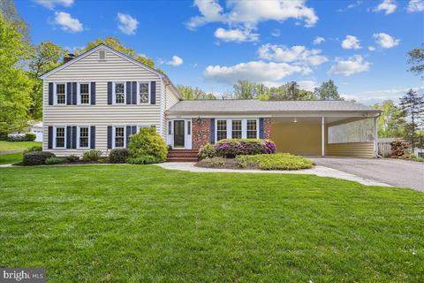 9649 Boyett Ct, Fairfax, VA 22032