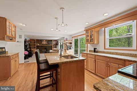 8844 Creekside Way, Springfield, VA 22153 photo 19