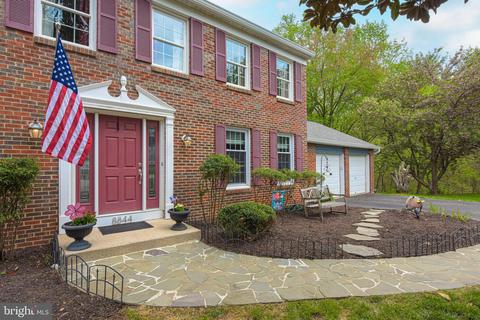 8844 Creekside Way, Springfield, VA 22153 photo 4