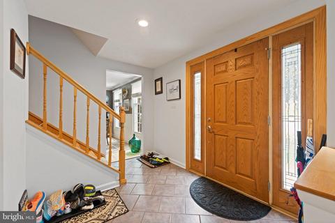 8844 Creekside Way, Springfield, VA 22153 photo 6