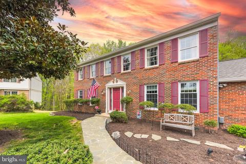 8844 Creekside Way, Springfield, VA 22153 photo 1