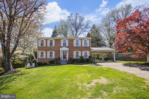 419 Cynthia Ln NE, Vienna, VA 22180