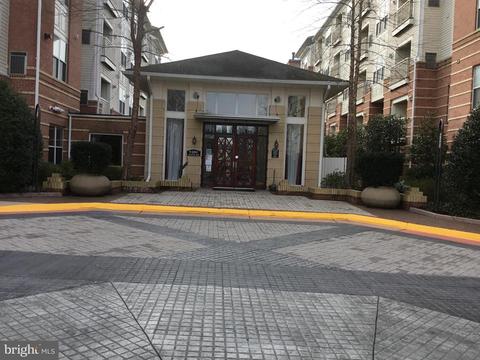 9480 Virginia Center Blvd #317, Vienna, VA 22181