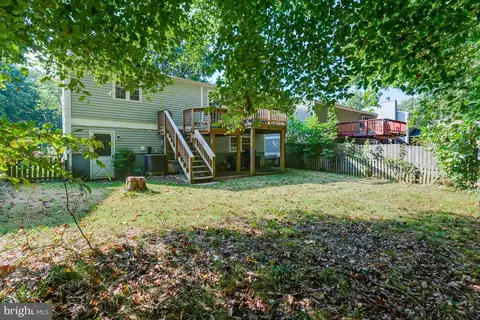 8482 Magic Tree Ct, Springfield, VA 22153 photo 27