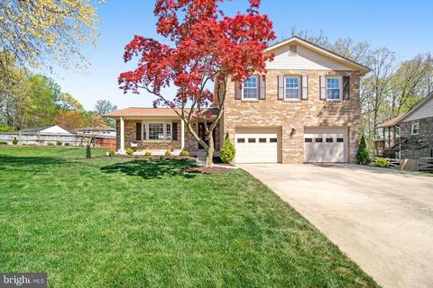 6661 Old Blacksmith Dr, Burke, VA 22015