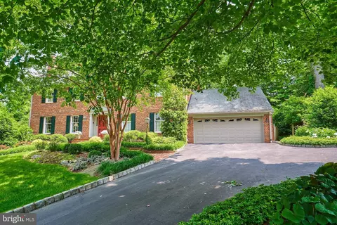 1235 Aldebaran Dr, Mclean, VA 22101 photo 3