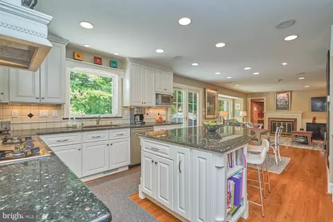 1235 Aldebaran Dr, Mclean, VA 22101 photo 13