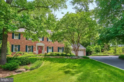 1235 Aldebaran Dr, Mclean, VA 22101 photo 2