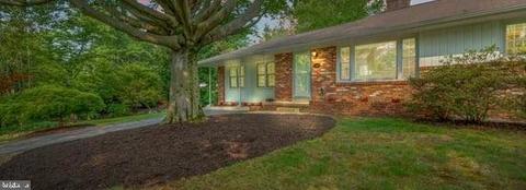 2100 Shenandoah Rd, Alexandria, VA 22308
