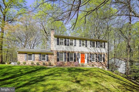 3019 Millstream Ct, Oak Hill, VA 20171