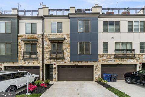 2838 Red Star Ln, Alexandria, VA 22303