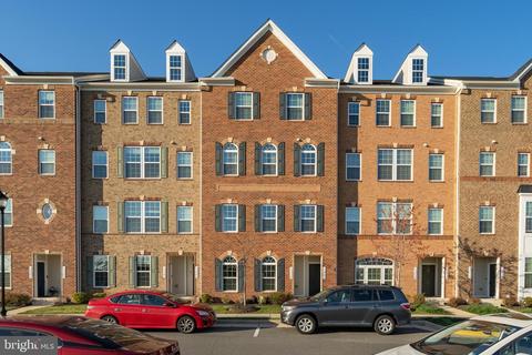 13738 Atlantis St, Herndon, VA 20171