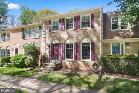 9040 Rosewall Ct, Springfield, VA 22152