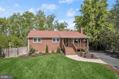 3248 Brandy Ct, Falls Church, VA 22042
