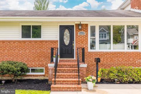 6821 Wise St, Mclean, VA 22101