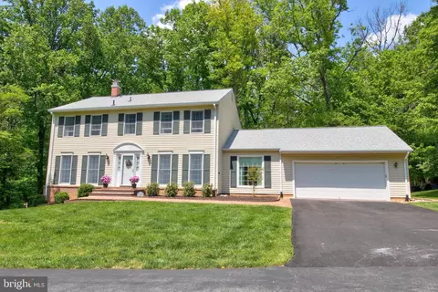 3005 Phyllmar Pl, Oakton, VA 22124