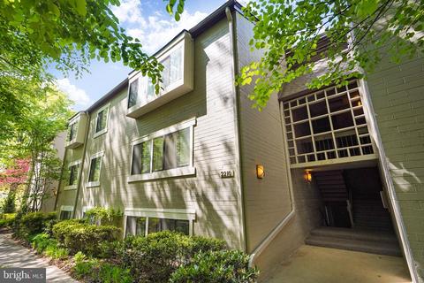2210 Springwood Dr #T7, Reston, VA 20191