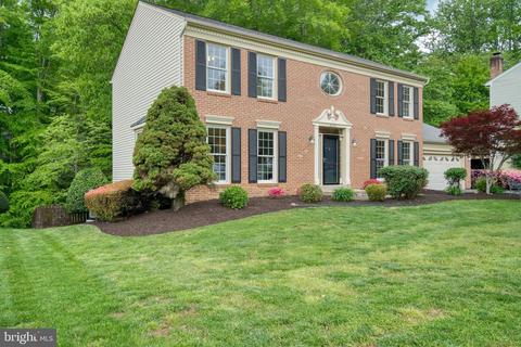 8159 Ships Curve Ln, Springfield, VA 22153