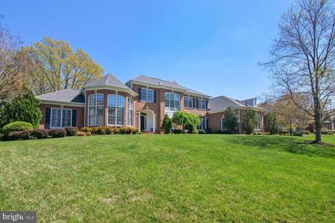 5809 Ridings Manor Pl, Centreville, VA 20120