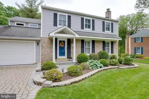 8513 Sugarbush Ct, Annandale, VA 22003