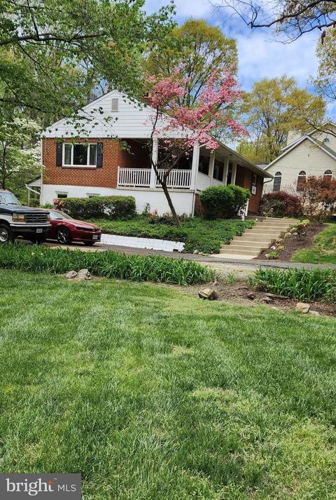 6534 Spring Rd, Springfield, VA 22150