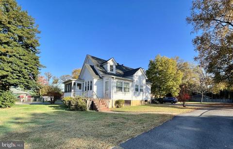 7729 Fordson Rd, Alexandria, VA 22306