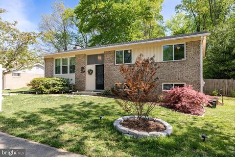 6811 Barnack Dr, Springfield, VA 22152