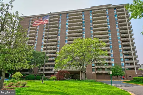 1800 Old Meadow Rd #411, Mclean, VA 22102