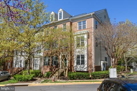 1547 Northern Neck Dr #202, Vienna, VA 22182