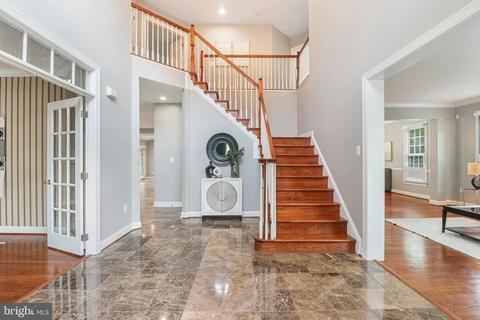 8101 Chars Landing Ct, Springfield, VA 22153 photo 9
