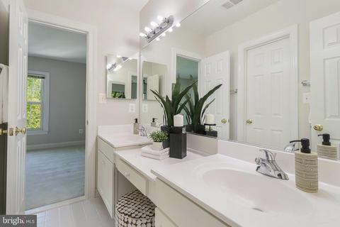 8101 Chars Landing Ct, Springfield, VA 22153 photo 72