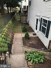 4129 Weeping Willow Ct #142C, Chantilly, VA 20151