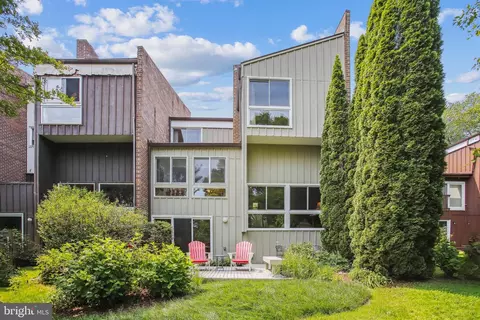 11436 Links Dr, Reston, VA 20190 photo 33