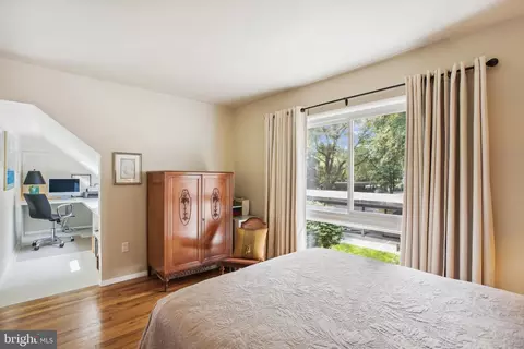 11436 Links Dr, Reston, VA 20190 photo 31