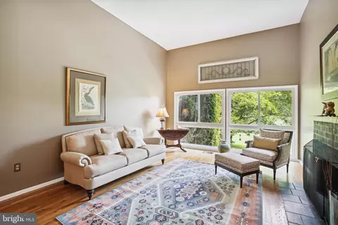 11436 Links Dr, Reston, VA 20190 photo 12