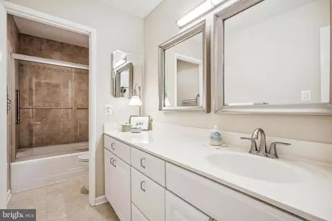 11436 Links Dr, Reston, VA 20190 photo 28